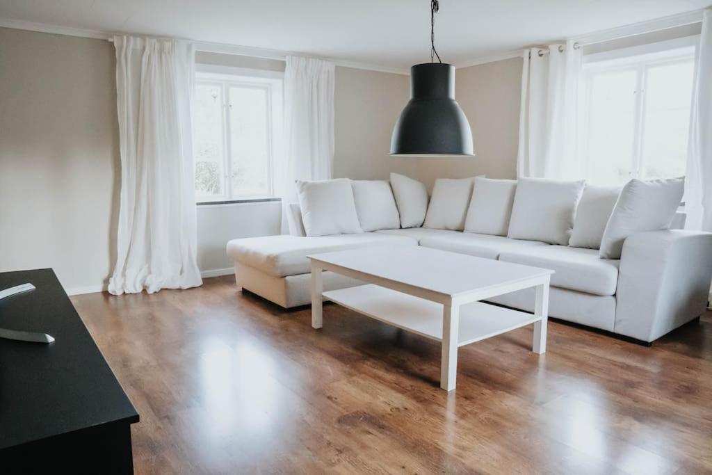 Villa Pa Landet, Habo Esterno foto